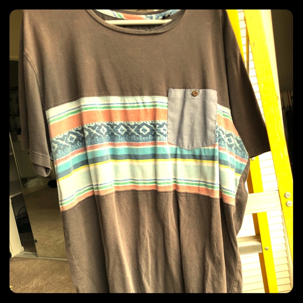Men’s Large Surf Pocket Tee Excellent Condition